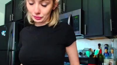 Amateur Webcam Chick Masturbates On Webcam More at - drtuber.com