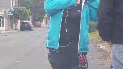 Hidden Camera Seduction: Lucky Pedestrian Gets Surprise Street Fuck - xxxfiles.com
