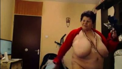 Big-Titted BBW Granny Dances on Webcam - drtuber.com