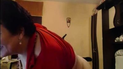 Big-Titted BBW Granny Dances on Webcam - drtuber.com