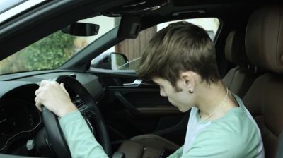 Skinny amateur twunk buttsmashed in 3way - drtuber.com