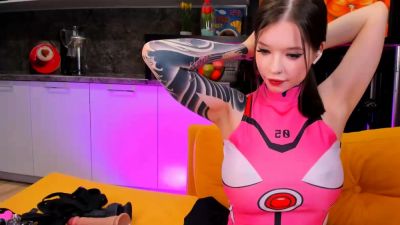 Brunette Solo Webcam Masturbation - drtuber.com