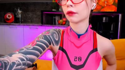 Brunette Solo Webcam Masturbation - drtuber.com