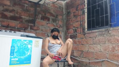Verified Amateurs And Mi Vecina In My Slutty Neighbor In The Yard Showing Her Pussy - Under Her Dress - hclips.com