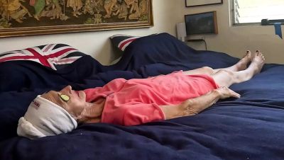 Hot MILF Gets Huge Facial Cumshot From Old Man - Amateur Couple Fun - veryfreeporn.com
