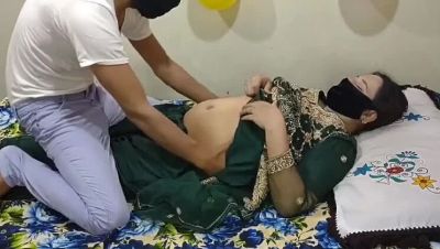 Desi Stepson Fucks Hot Muslim Stepmom - Homemade Taboo Sex - veryfreeporn.com - India