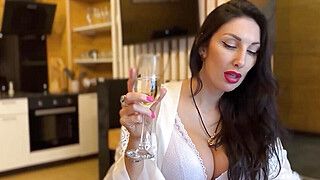 Stepmom and stepson pamper in morning sex, milf cum in pussy, homemade porn. - ah-me.com