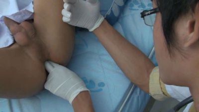Amateur asian doc checks up clients - drtuber.com
