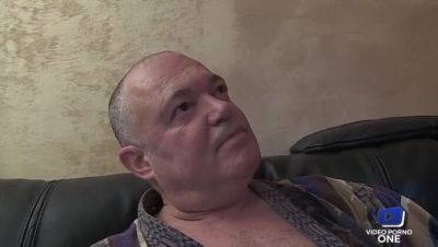Sonia gets anal fucked by old man while husband watches - French amateur threesome - xxxfiles.com - France