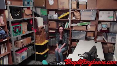 Real amateur sucks cock and gets screwed for shoplifting - sexu.com