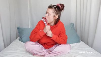 Lindsey Cruz - Hot German Amateur Sarah Masturbates Hard with Glass Dildo - Wet & Intense Solo - porntry.com - Germany