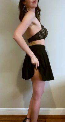 Leann amateur beautiful brunette with big boobs - drtuber.com