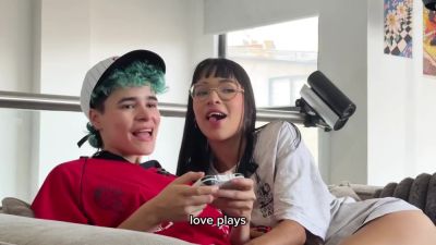Sabes Que Me Corro Rapido! Lengua, Saliva Y Orgasmos Jugando Videojuegos - Verified Amateurs - hclips.com