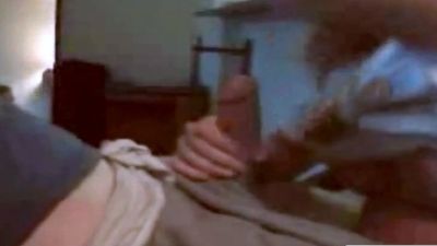 Beautiful Girl Pleases Her Man - Amateur Handjob and Blowjob - drtuber.com