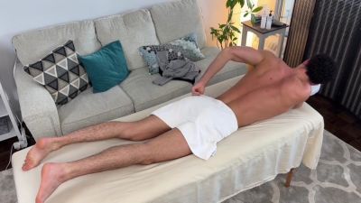 Unexpected Bareback Massage Session With Verified Amateurs - hclips.com
