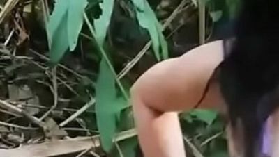 Sad Latina Teen Gets Blowjob From Neighbor In Forest - Estefani & Crisanto Amateur Public Sex - veryfreeporn.com