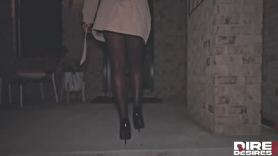 DIRE DESIRES Ebony amateur Peaches makes her debut - hotmovs.com